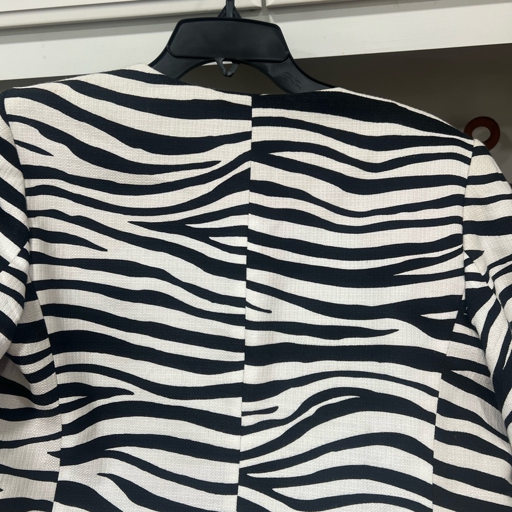 Talbots Black and White Zebra Print Blazer - Picture 12 of 16